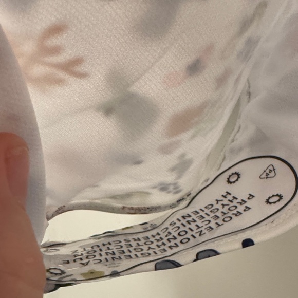 🆕 Adorable Emerson Manatee Under the Sea Swimsuit. 4t/5t NWT!💥 - Picture 4 of 5